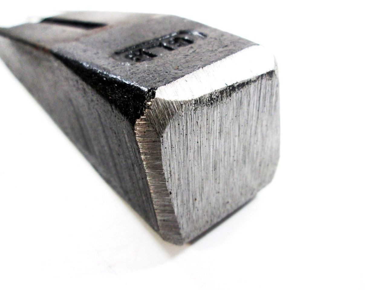 wood splitting chisel