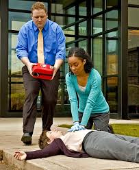 Lay people using an AED