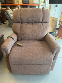 Clearance! Golden Comforter Wide 3-Position Heavy Duty Lift Chair - Size T28