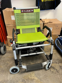 Open Box Sale! Zinger Chair