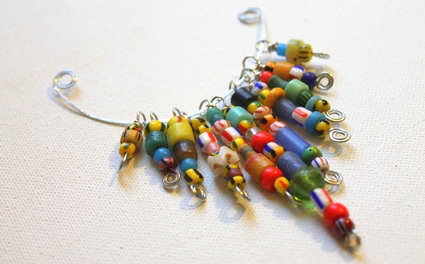 christmas-bead-beaded-fringe-necklace-tutorial-26-.jpg