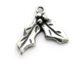 Holly - Pewter Pendant (PW558)