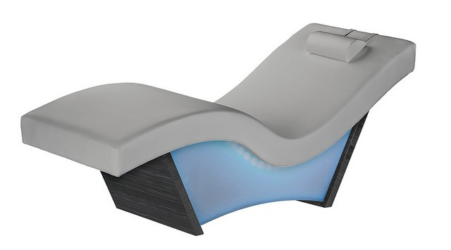 Living Earth Crafts Wave Glow Lounger