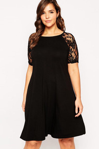 Black Lace Raglan Short Sleeves Plus Swing Dress