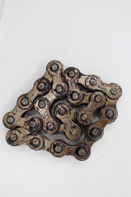 786062A } ROLLER CHAIN