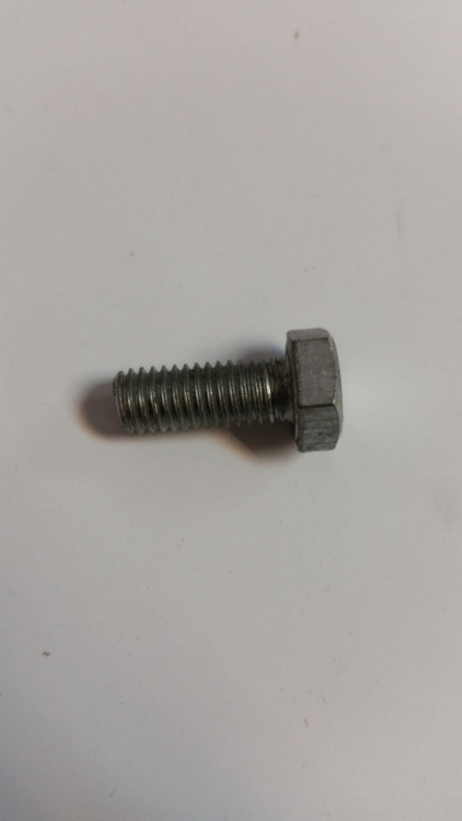 W1265V0904 } BOLT M8 X 1.25