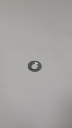 24 018 09-S } RETAINER: RING