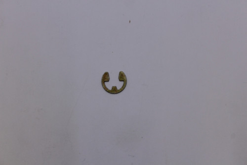 25 018 02-S } RETAINER: E-CLIP