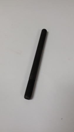 66 072 01-S } STUD: CYLINDER HEA