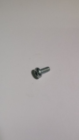 25 086 439-S } SCREW: M4 THREAD F