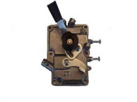 ED0026901480-S } HOUS.COVER
