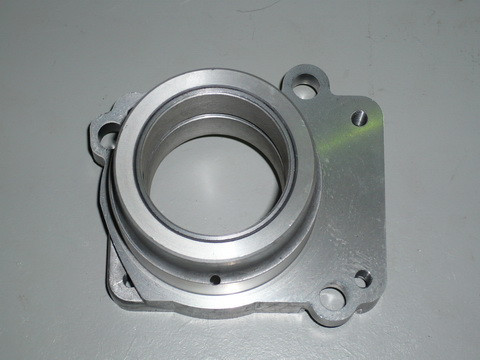 ED0038100830-S } FLANGE; PUMP