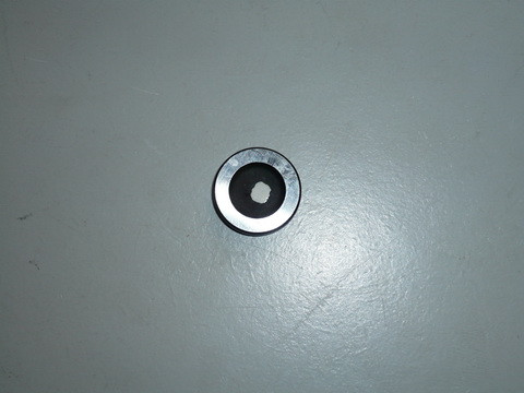 ED0060001140-S } PLUG