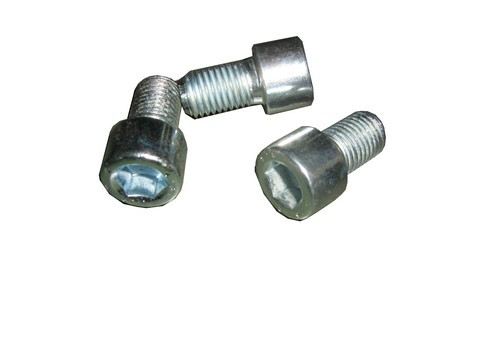 ED0097320470-S } SCREW