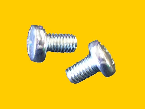 ED0097901380-S } CH-H.SCREW