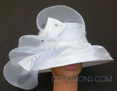 Low Brimmed White Ladies Hat Designed With Mesh