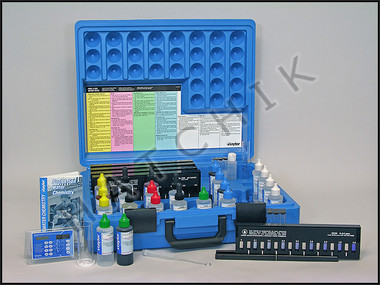 B1076 TAYLOR K-1741C PROFESSIONAL TEST KIT-TOTAL & FREE CHLORINE