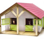 1:24 Toy Horse Stable Front Shot