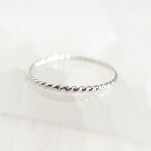 Plain Twisted Band - Silver