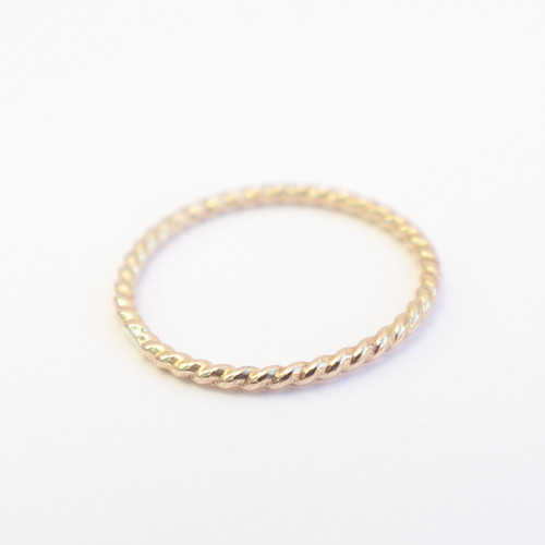 Plain Twisted Band - Gold