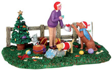 43099 - Pet Gift Exchange  - Lemax Christmas Village Table Pieces