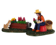 02920 - Garden Grooming, Set of 2 - Lemax Figurines