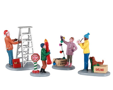 12030 - Getting Ready to Decorate, Set of 4 - Lemax Figurines