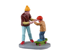 32204 - Beginner Boarder - Lemax Figurines