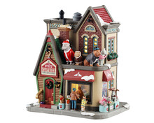 55338 - The Pet Clothier - Lemax Caddington Village