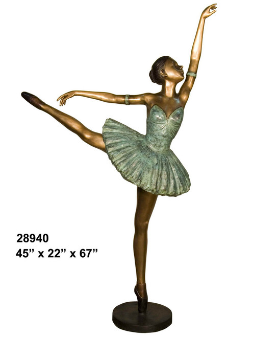Ballerina - Posing