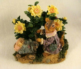 Boyds  ~   MRS. CHIPS With MEG & NUTLEY ...STROLL  *1E*  NEW From Our Shop