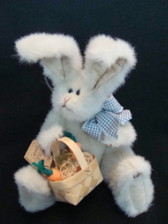 Boyd's  ~  BUNNY W/BASKET & CARROTS ... 8" Rabbit  *  NEW From Our Shop