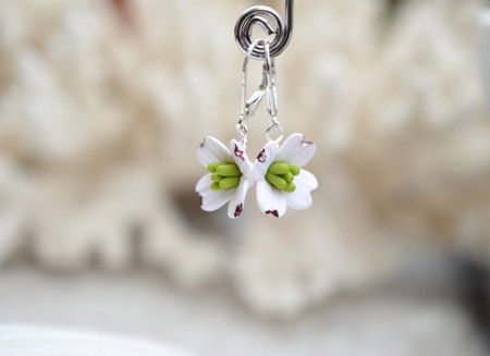  Dogwood Simple Dangle Earrings in White and Pink