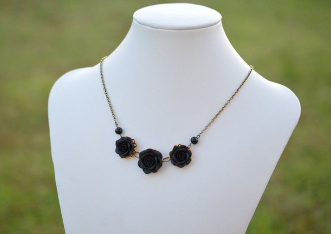 Tro Black Rose Statement Necklace