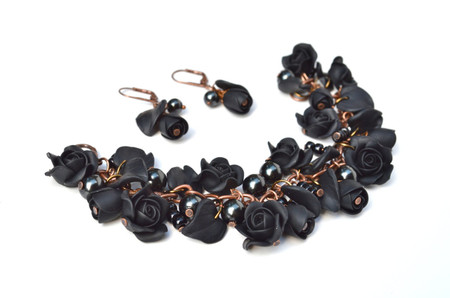 Lucinda Garden Bracelet and Earrings  in Black Rose. Set of 2