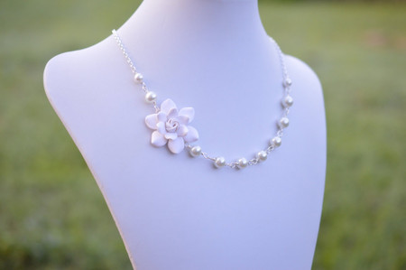 Donna Asymmetrical Necklace in White Gardenia. FREE EARRINGS