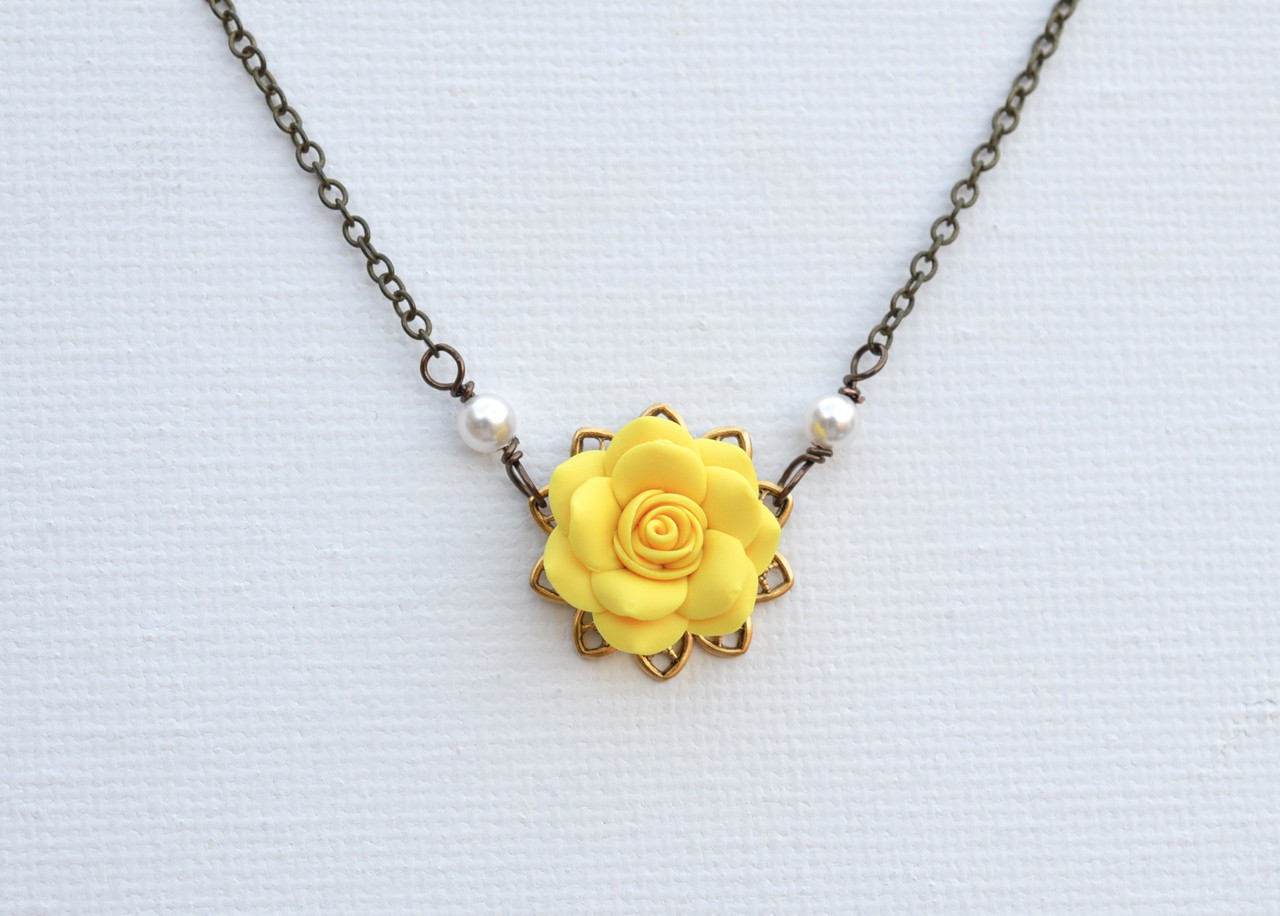 Bradley Delicate Drop Necklace in 