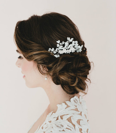 Tania Bridal Hair Comb In Baby Breath and White Star Flower Blossom.