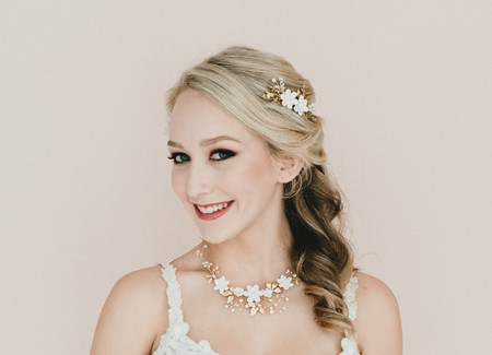 Kendra Bridal Vine Necklace in White Gardenia and Gold Leaves