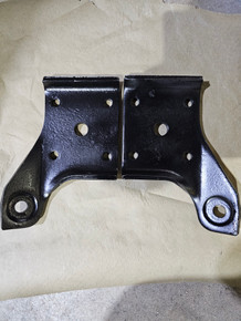 Plate, Rear Spring Clip - Late '63 - '85 Avanti - Pair