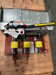 EATON SCB2533T120480G  2500Amp, 3 Pole, 480Vac, Type CBC, Top Feed, Bolted Pressure Contact Switch, Reconditioned.