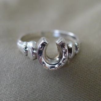 Sterling Silver Horseshoe and Horse Hooves Ring