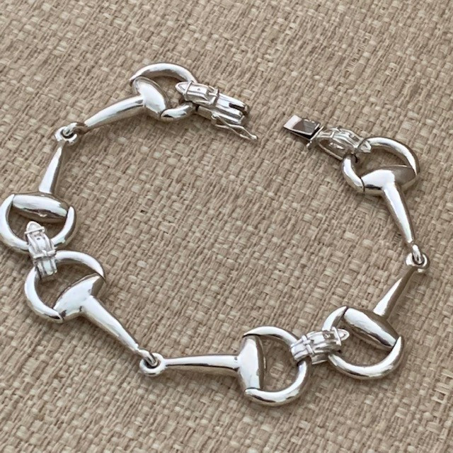 Bold Snaffle Bit Bangle – The Simple Equine