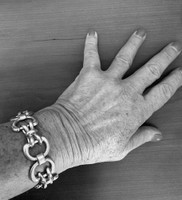 Vintage Gucci Snaffle Bit Motif Link Bracelet with Toggle Clasp