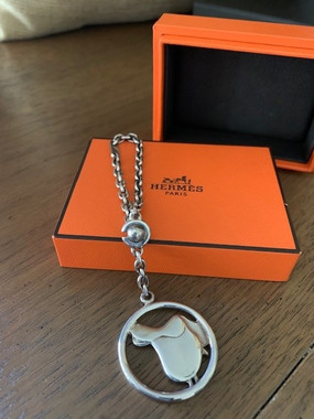小物 VINTAGE HERMES KEY CHAIN Hermès Keychains | The RealReal