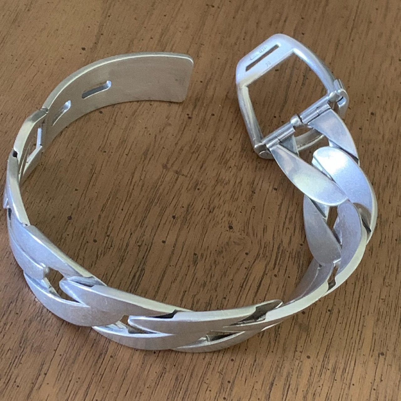 アクセサリー OLD GUCCI Buckle bracelet Vintage Gucci Unisex Buckle Bracelet - Show Stable Artisans