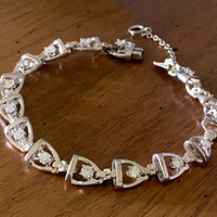 14k Gold Petite Stirrups and Diamonds Tennis-Style Link Bracelet