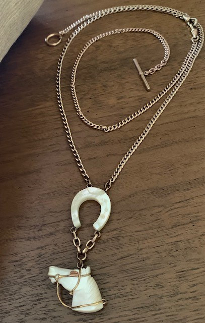 [ReinSein]ACC★Antique mother of pearl pick necklace Antique Mother of Pearl Equestrian Neckpiece - Show Stable