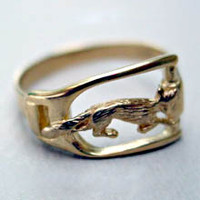 14k Gold Fox in Stirrup Ring
