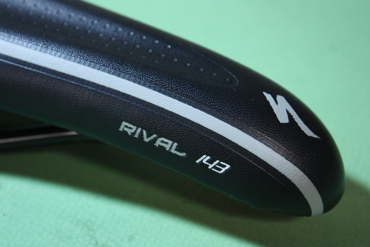 specialized rival saddle